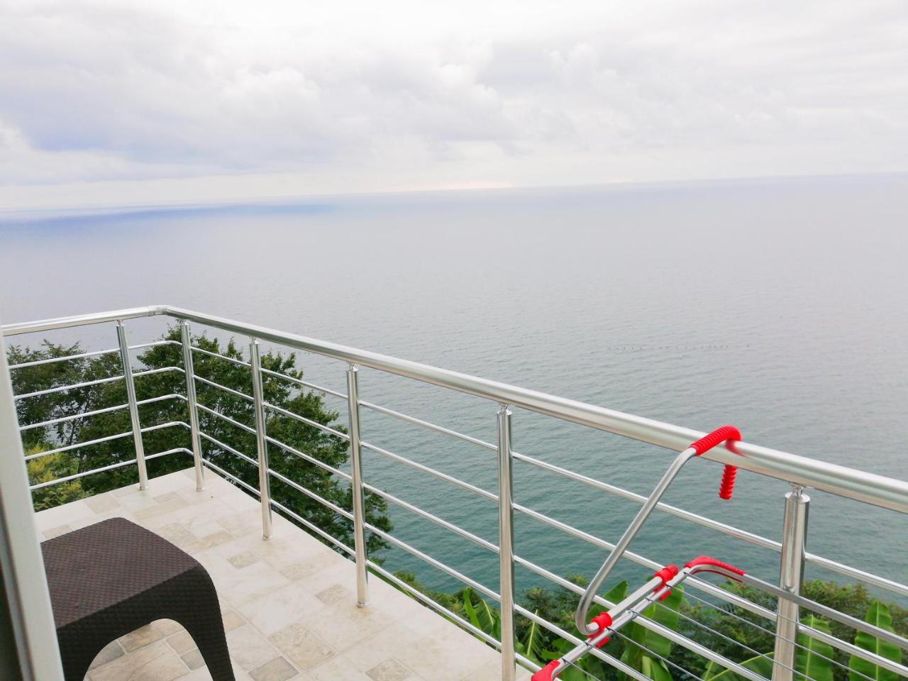 Albatross Kvariati Guest House Exterior foto